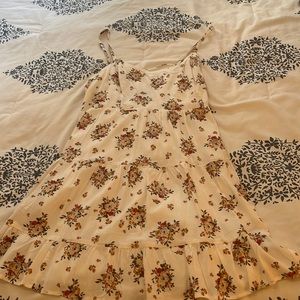 hollister white floral cross tie back dress